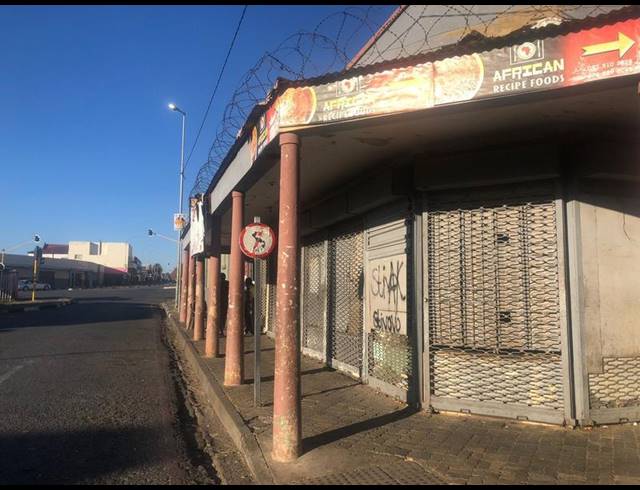 BUSINESS FOR SALE IN LA ROCHELLE